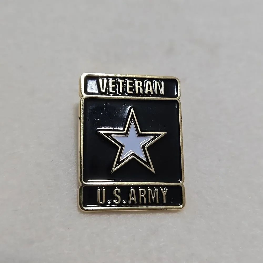 U.S. Army Veteran Pin 🇺🇲 - Picture 4 of 4